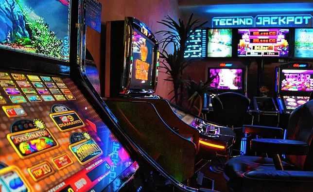 پاکستان میں mBit Casino کا آن لائن کیسینو سیکشن کھولیں۔